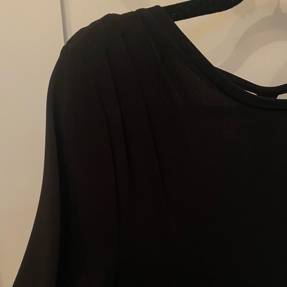 Super sexy low back dress with gold accent running down the back. - Picture 2 of 5